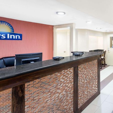 Days Inn By Wyndham Geneva/Finger Lakes Zewnętrze zdjęcie