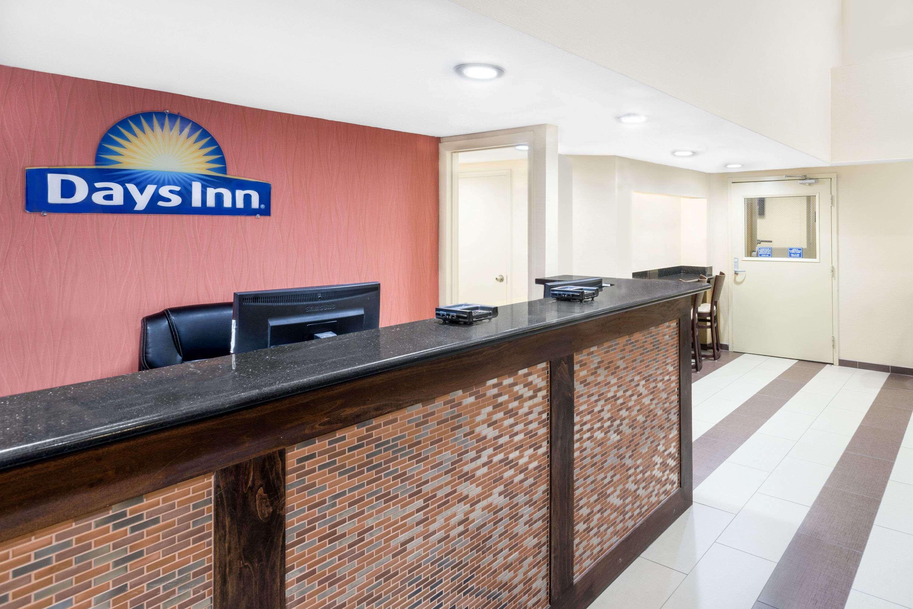 Days Inn By Wyndham Geneva/Finger Lakes Zewnętrze zdjęcie
